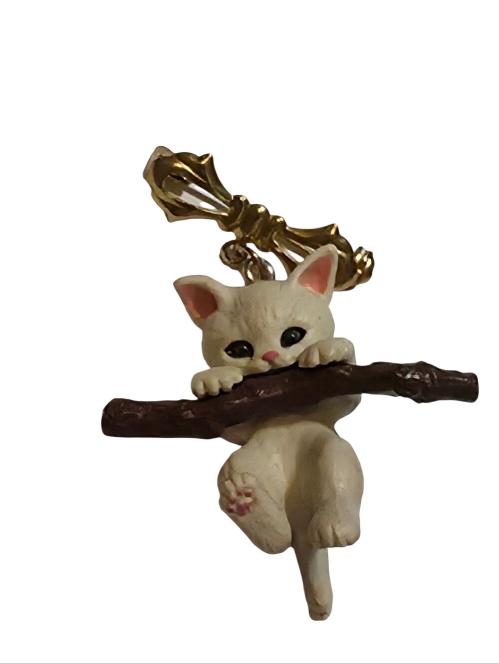 Vintage White Kitten Cat Brooch Pin Hanging on Branch Resin Gold Tone Cute - Picture 10 of 11